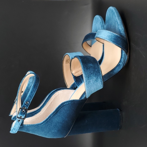 Vince Camuto Shoes - Vince Camuto Robeka Heel Peacock Blue Velvet Heels Sandals Size 9.5